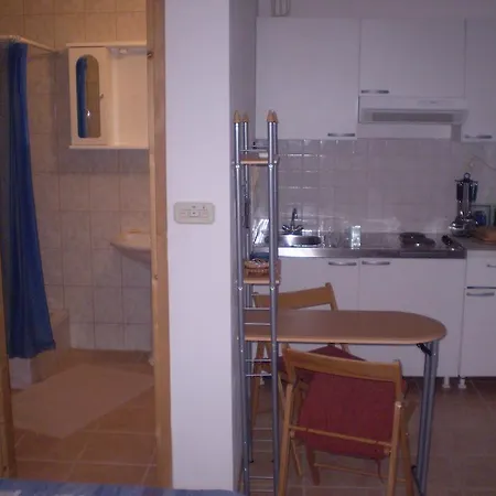 Apartments Zuvela Korcula Town Room photo
