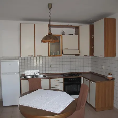 Apartments Zuvela Korcula Town Room photo