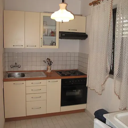 Apartments Zuvela Korcula Town Room photo